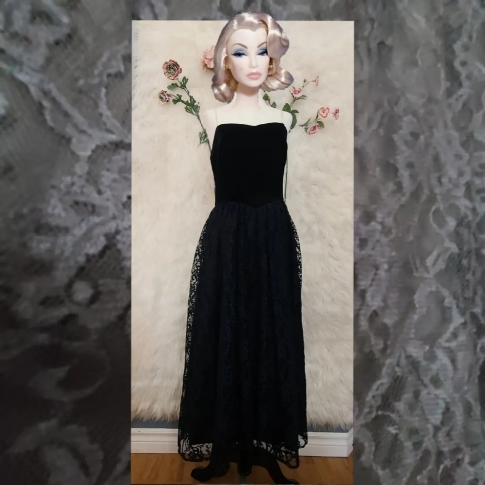 1980s black dress with velvet top and lace bottom